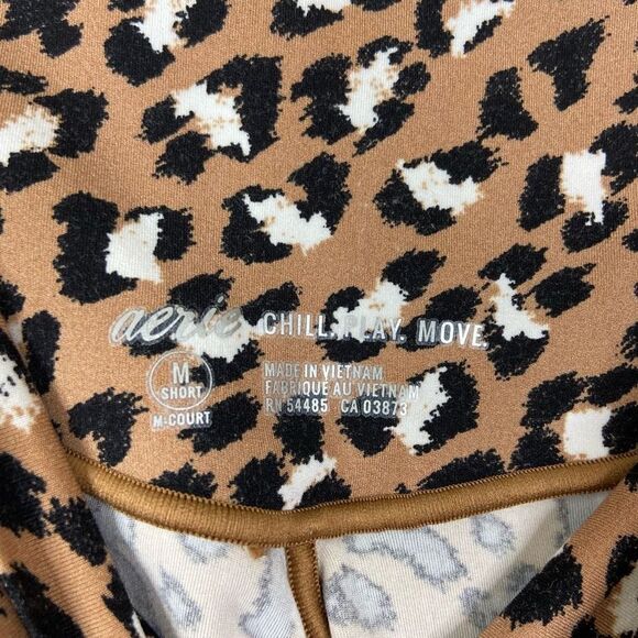 Aerie Leopard Leggings Size Medium Short - Picture 3 of 6
